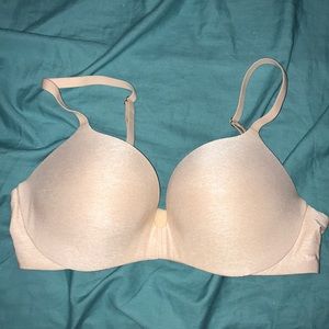 NWOT VS PINK NUDE PUSH-UP BRA